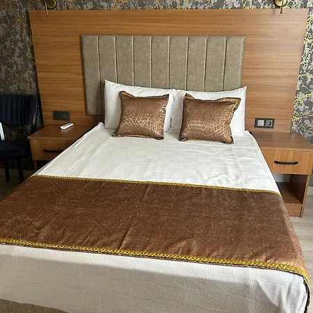 Golden Lux Hotel Анталья Экстерьер фото